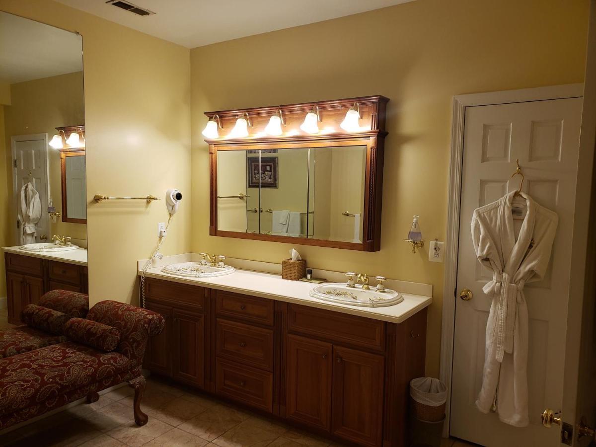 Blue Heron Inn - A Bed And Breakfast Llc โซโลมอนส์ ภายนอก รูปภาพ