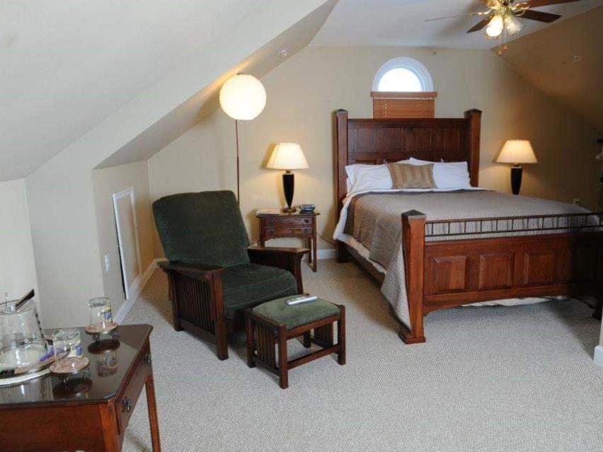 Blue Heron Inn - A Bed And Breakfast Llc โซโลมอนส์ ภายนอก รูปภาพ