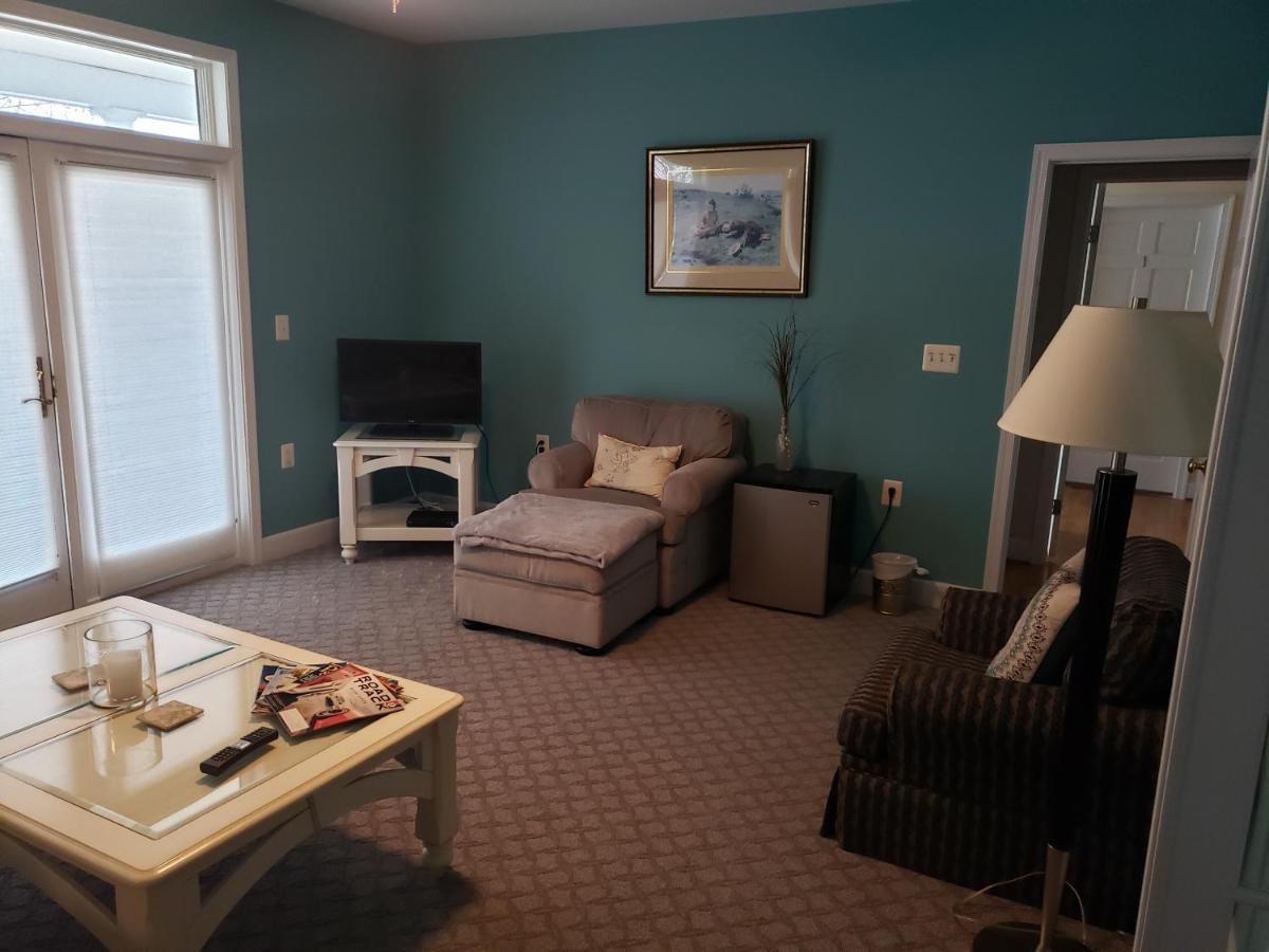 Blue Heron Inn - A Bed And Breakfast Llc โซโลมอนส์ ภายนอก รูปภาพ